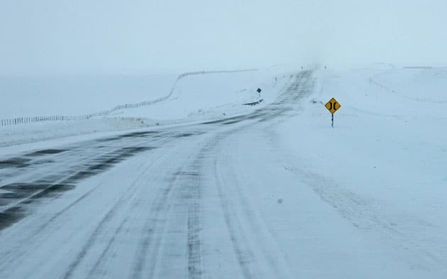 Dos vuelcos en la ruta por mal clima