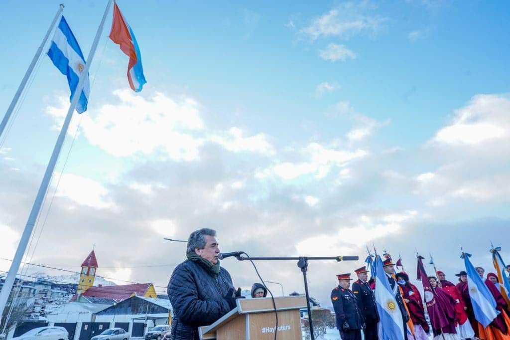 Municipalidad de Ushuaia conmemoró el Día de la Bandera