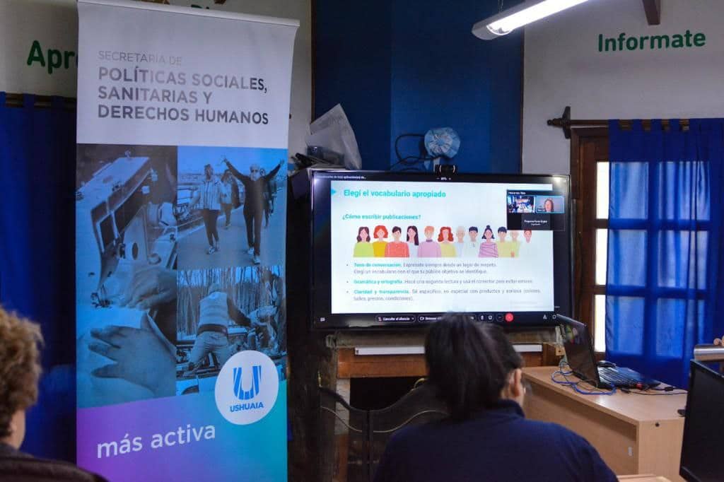 Emprendedoras y emprendedores se capacitaron en ventas por internet
