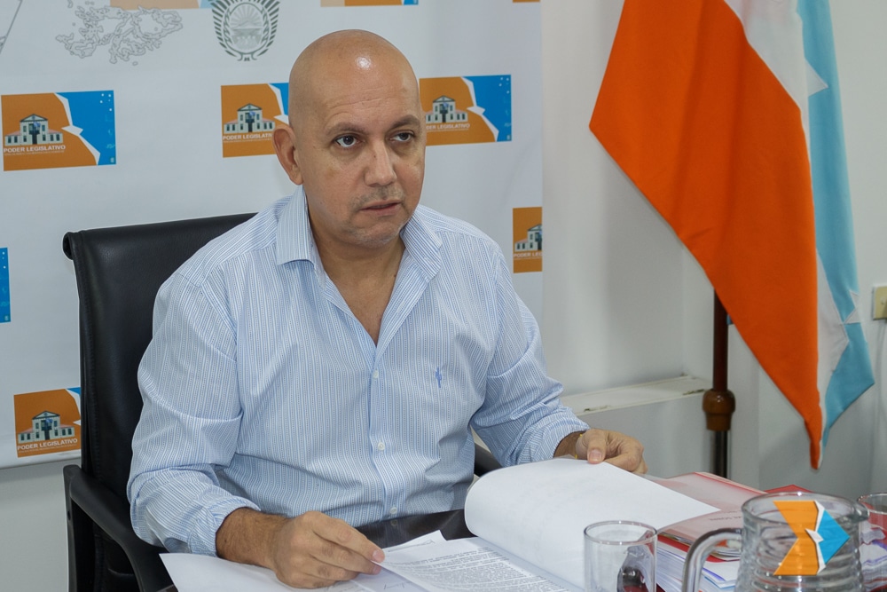 Villegas cuestionó el uso de los fondos específicos para el programa RUPE