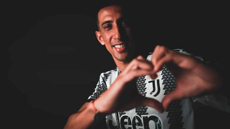 Juventus presentó a Di María