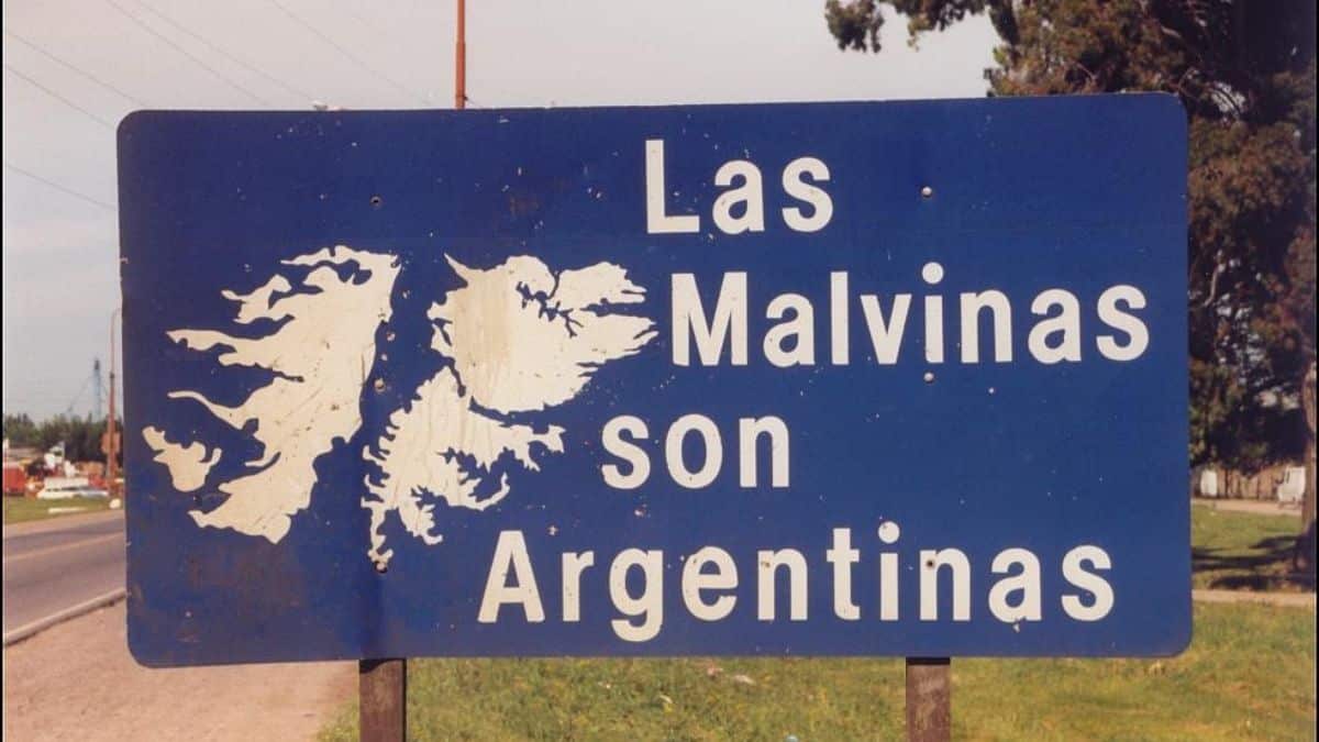 Habrá una Ley de capacitación sobre Malvinas para empleados públicos
