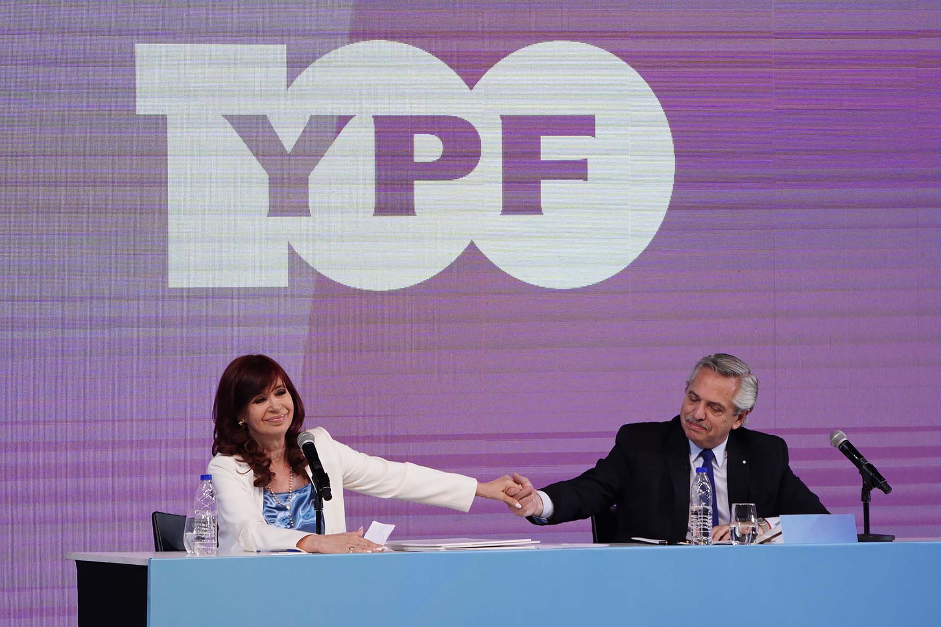 Alberto Fernández felicitó a Cristina Fernández por su discurso