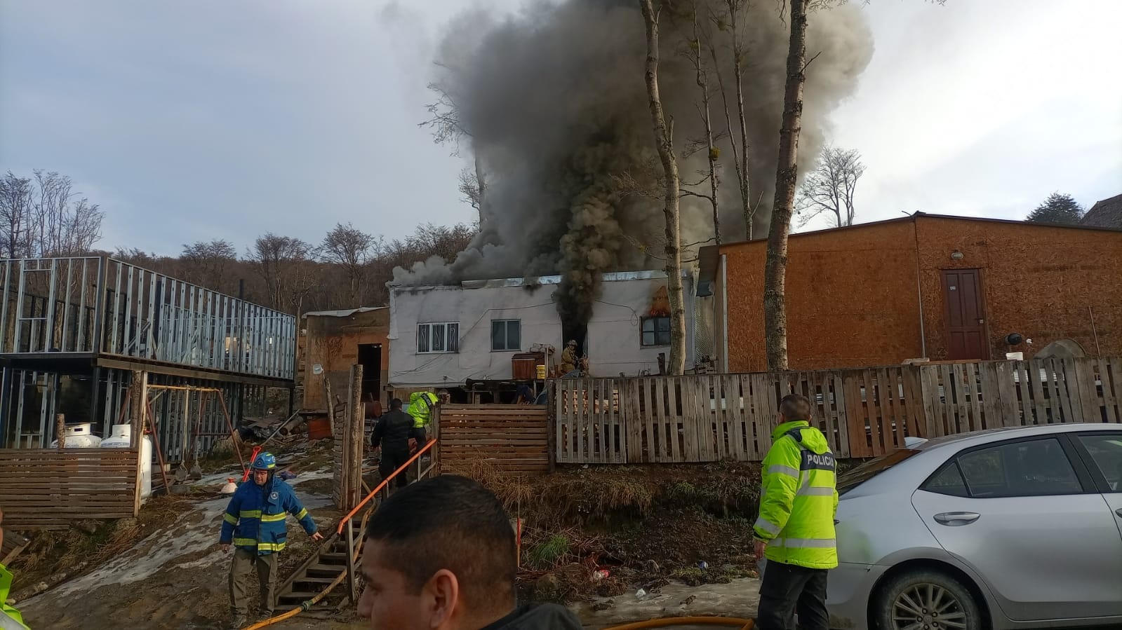 Juntan donaciones para una familia que sufrió un incendio