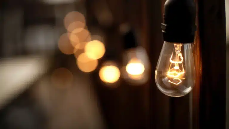 Tarifas de luz: Cómo serán los aumentos para este año