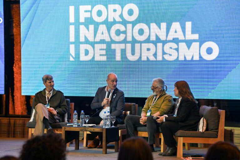 Destacan como exitoso el Foro Nacional de Turismo