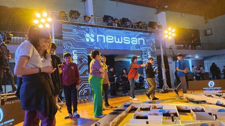 Con una carrera de robots fue la Final de las Olimpíadas de Tecnología