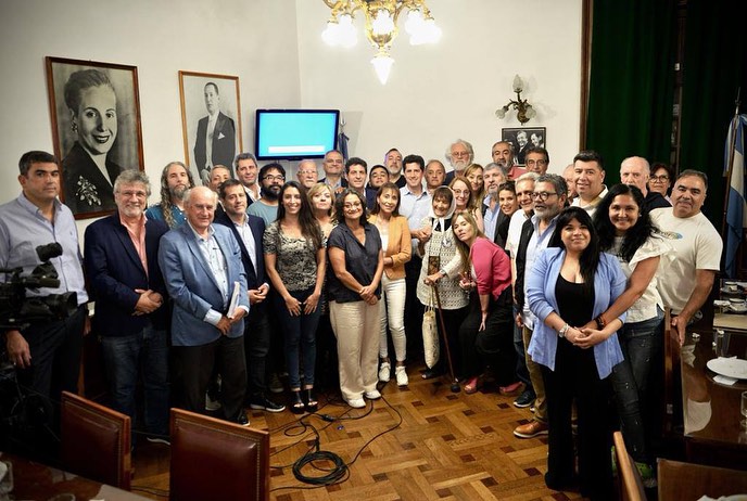 La senadora Cristina López se reunió con dirigentes obreros