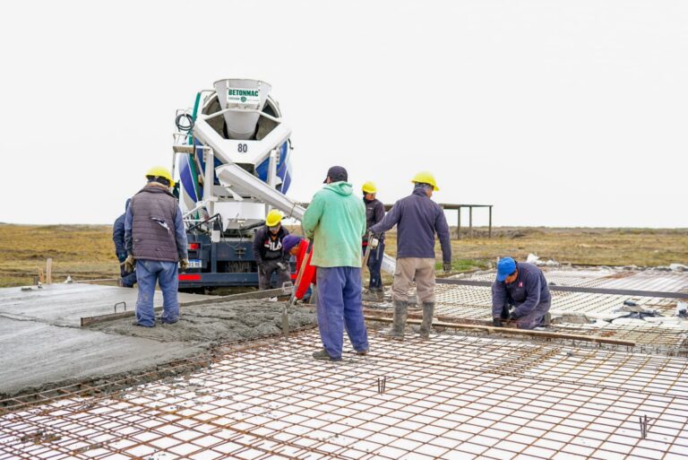 Inició la construcción del Centro de Genética y Reproducción Animal Provincial