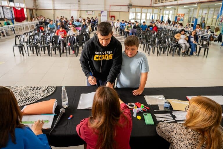 Más de 140 docentes fueguinos lograron titularizar