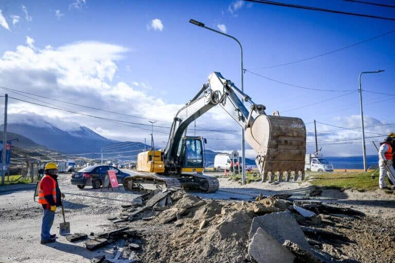 Finalizó la repavimentación de un sector de Avenida Héroes de Malvina