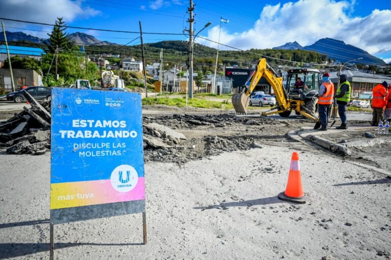 Repavimentan sector de la Av. Perito Moreno y un tramo de Gendarme Argentino