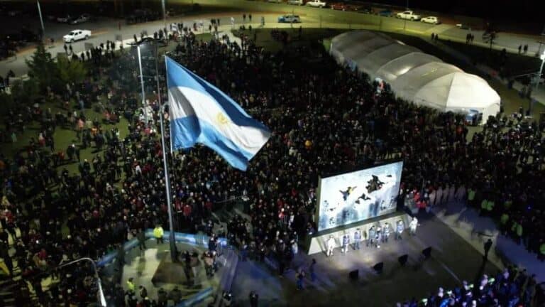 Se realizó la Vigilia del 2 de Abril en Ushuaia