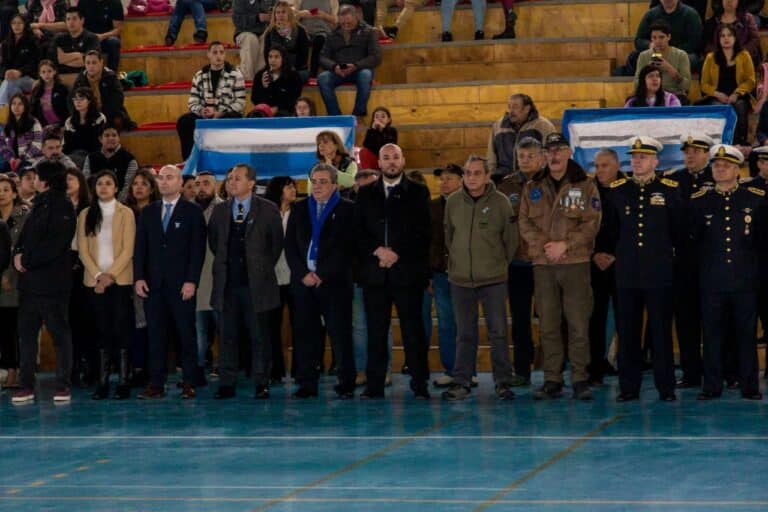 El Municipio de Ushuaia participó del acto central por el Día de la Independencia