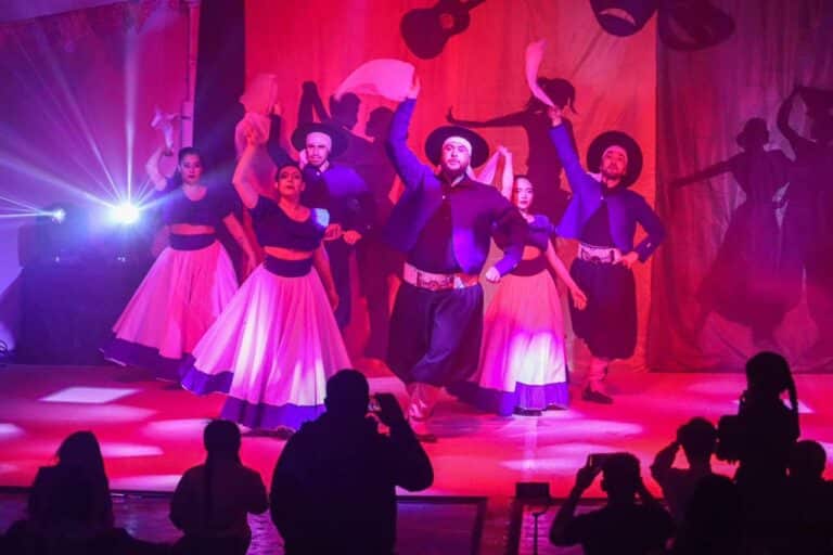 La Fiesta de la Noche más Larga presentó “Conversaciones alrededor del fuego”