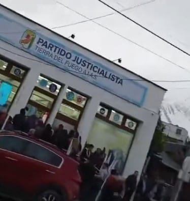 Gremialistas y camionero herido presentan acuerdo de resarcimiento