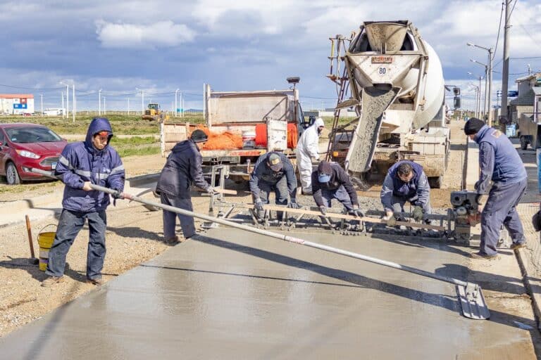 El Municipio lleva adelante la pavimentación de la calle Ernesto Guevara