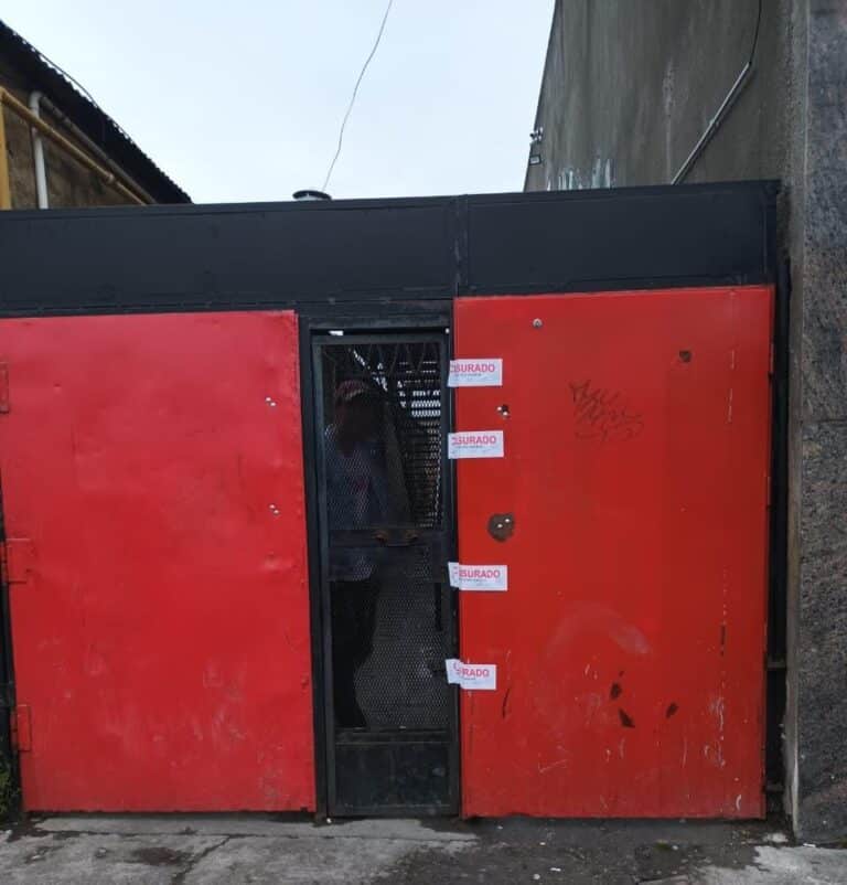 Vigiladores preocupados por el cierre de un local bailable