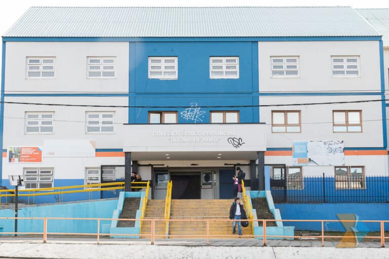 Abrieron la escuela y no había medidor de gas