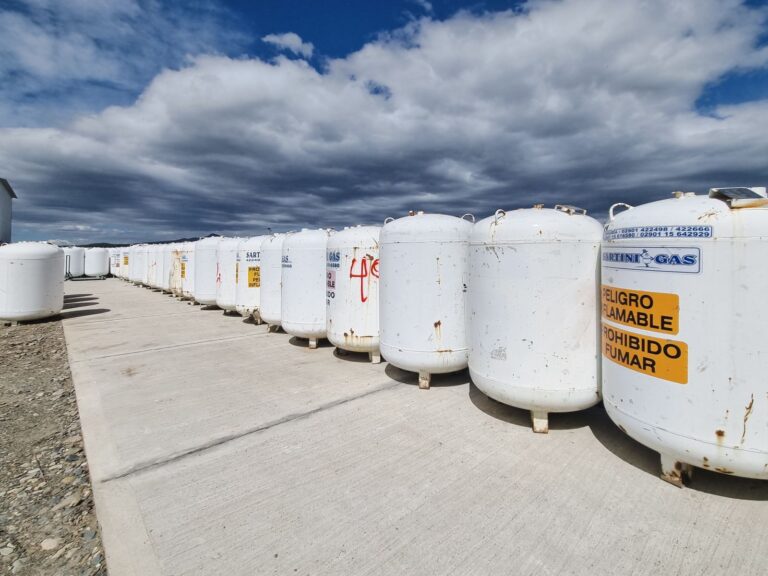 Sartini anunció que en Tolhuin podrán generar 400 envases diarios