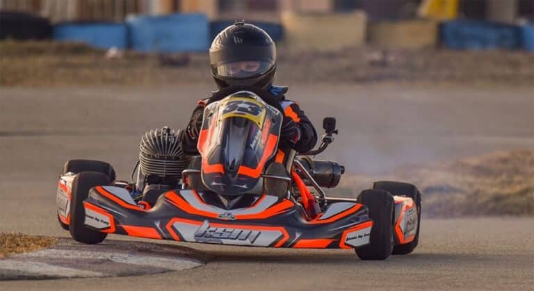Nocturno en Río Grande para el inicio del karting