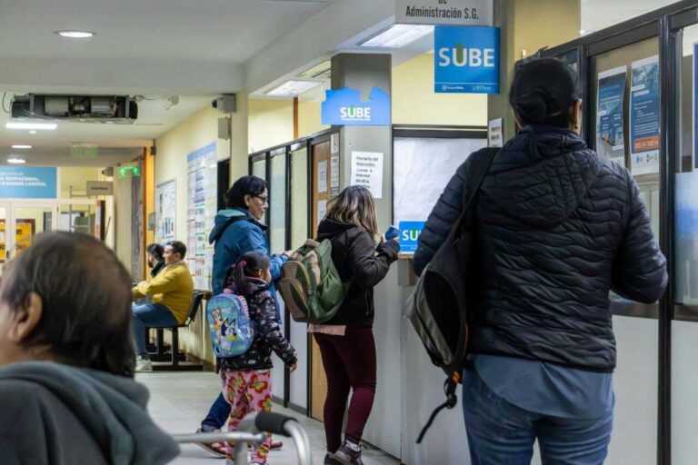 120 cargas diarias en las sedes de Arturo Coronado y La Cantera para el boleto estudiantil gratuito