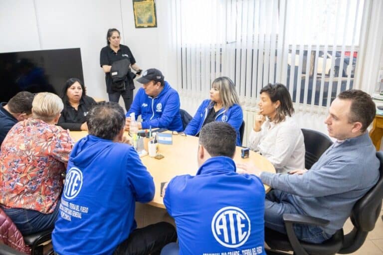 En conjunto con los gremios: río grande acuerda recomposición salarial del 5% para trabajadores municipales
