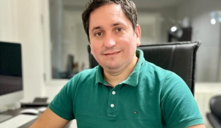 Proyecto en la legislatura para aumentar ingresos brutos «el país va para otro lado»