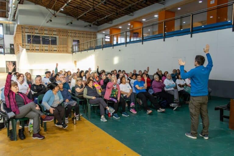 La municipalidad brindó una charla de prevención sísmica a adultos mayores