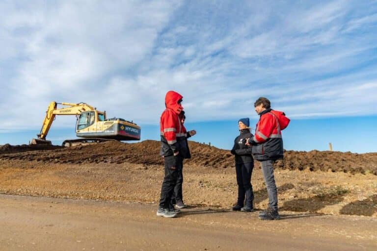 La obra avanza con ajustes por la condición climática