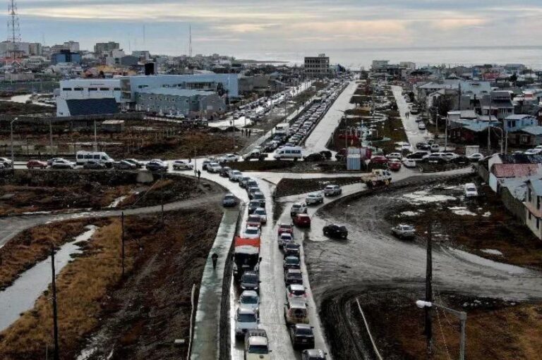 El Concejo Deliberante debe actuar: vecinos piden restringir el paso de camiones en el puente Mosconi