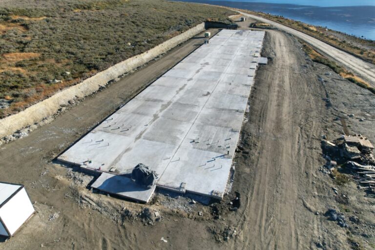 Finalizó la construcción de la platea de la base naval intedraga