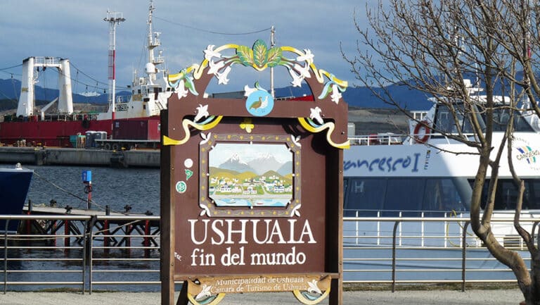 Proyecto de reubicación del cartel emblemático genera polémica