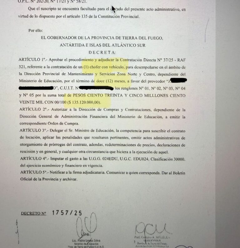 Contratación directa de 132 millones para un chofer del ministerio de educación