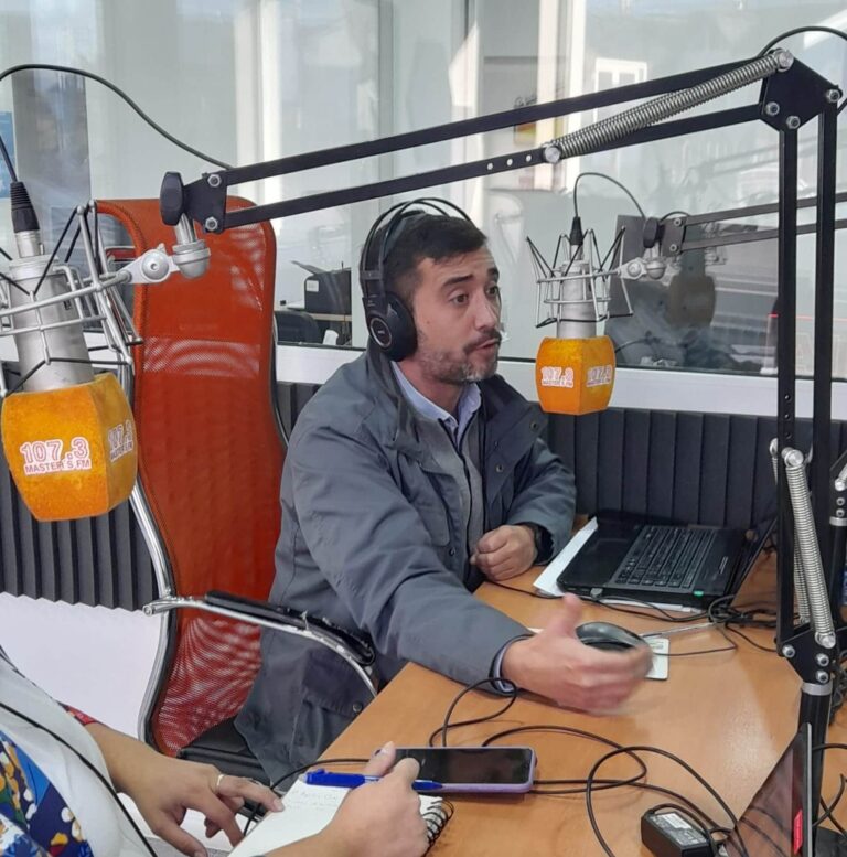 «No sumaremos a nadie que no apoye al presidente»