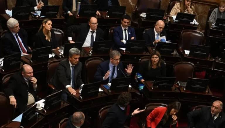 El senado sancionó por unanimidad el aumento jubilatorio
