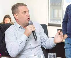 Von der Thusen pidió que las elecciones nacionales no paralicen la Legislatura