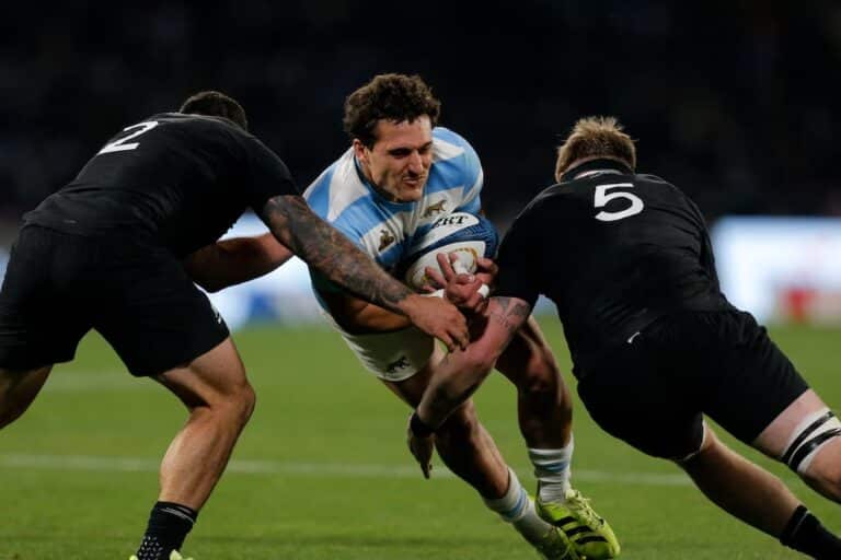 “Argentina inspirada” y “aplastaron a los All Blacks” histórico triunfo de Los Pumas