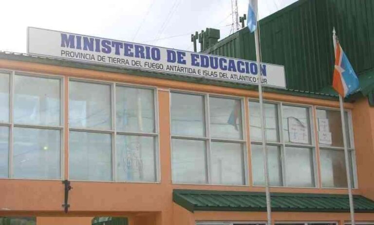 La fiscalía advirtió sobre vacío administrativo: desobligaciones sin registro ni descuento salarial