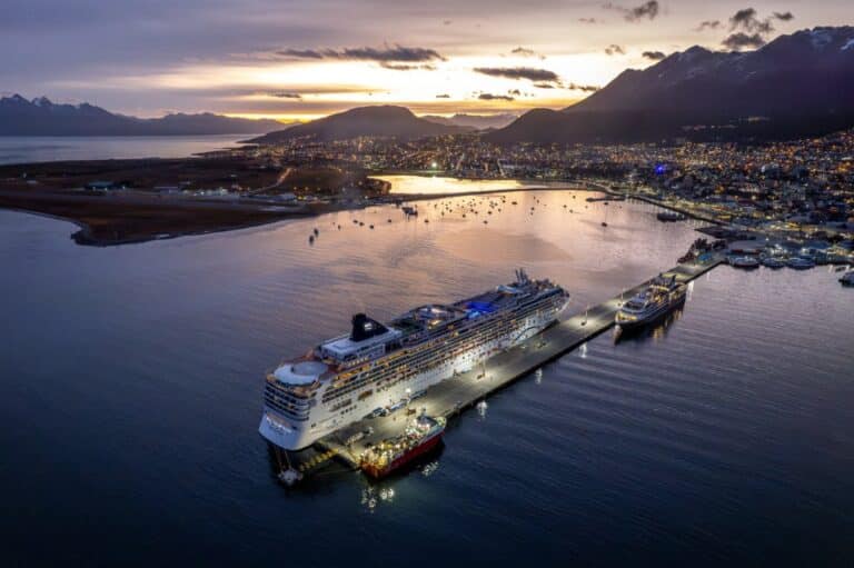 Ushuaia, segunda en el ranking mundial de puertos de cruceros más pintorescos