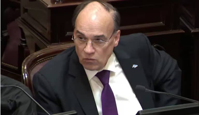 Blanco acusó al gobierno nacional de ahogar a las provincias