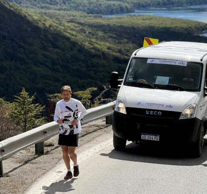 Federico Sciurano cruzó los Andes y superó el punto más difícil de la ultra maratón solidaria de 230KM