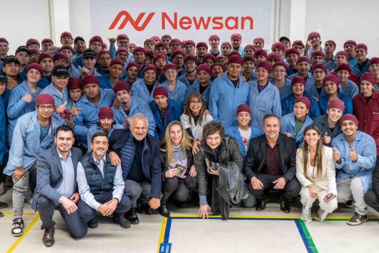 Agustín Coto: “El Gobierno Nacional avanza en nuevos procesos productivos para celulares y autopartes electrónicas»