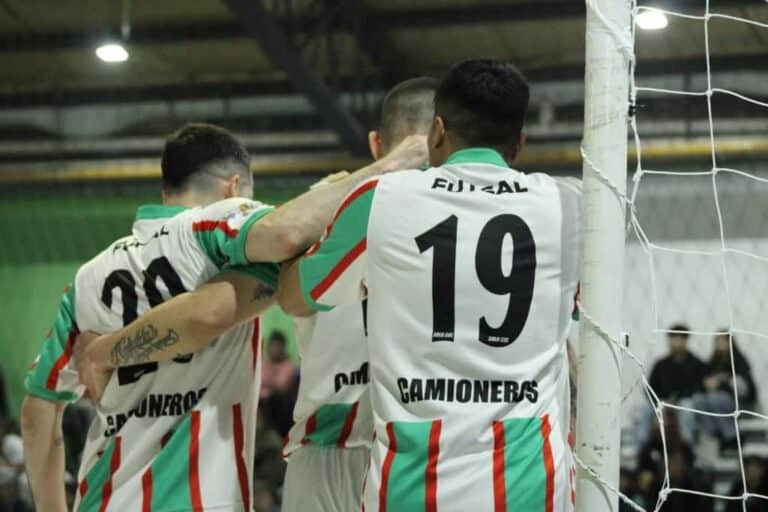 San Isidro y Camioneros jugarán la final del Clausura