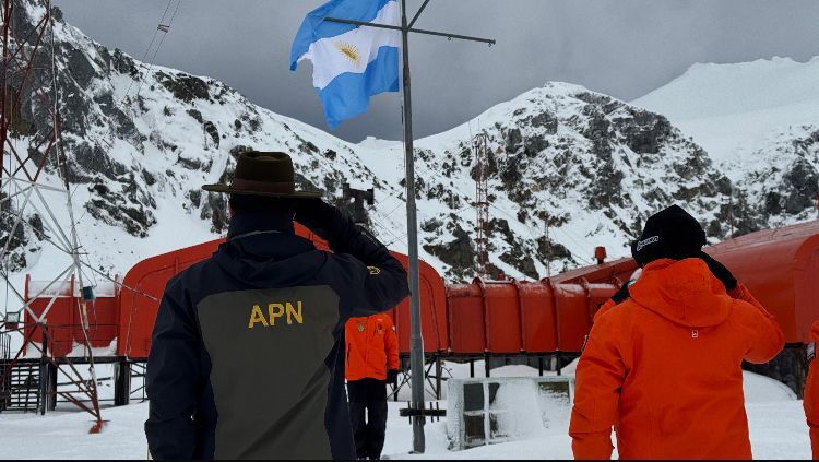 Así se vivió la jornada electoral en la Base Orcadas