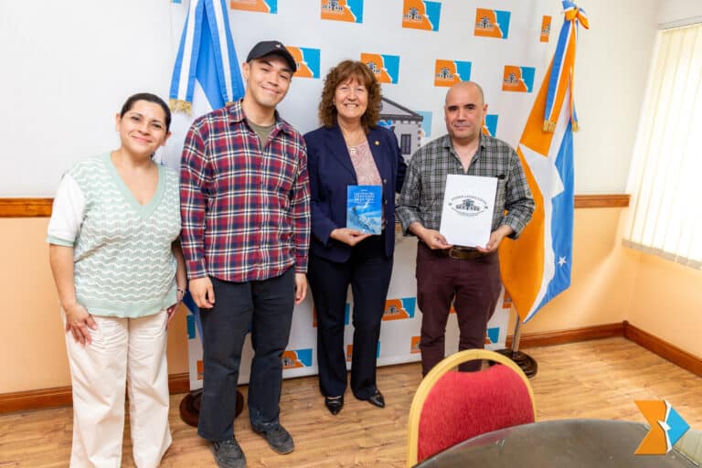 Cultura: Destacan la obra de Raúl Torres sobre montañismo