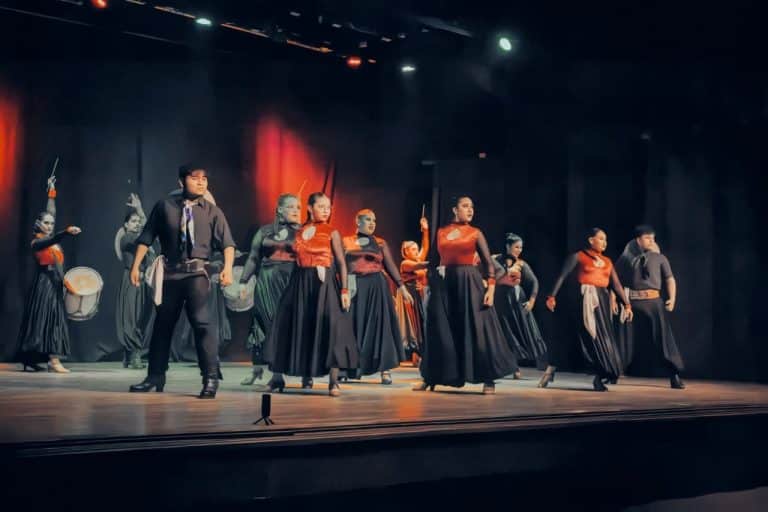 Música, danza y teatro: cierre de los talleres del Alem