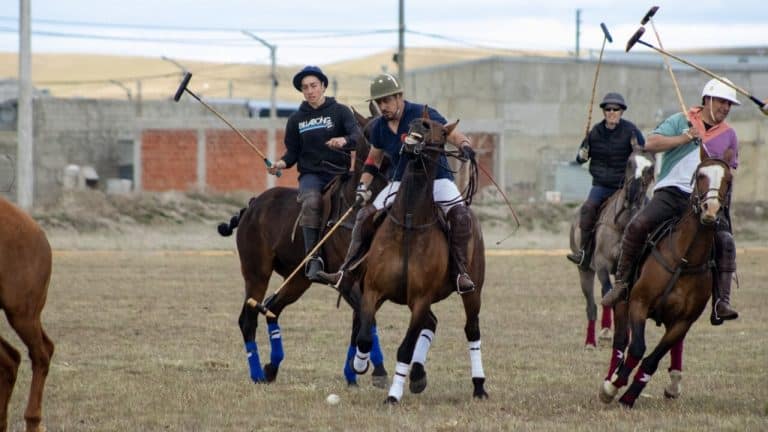 Indios Patoruzú y La Cimarrona se quedaron con la Copa Ciudad de Río Grande en un inicio de temporada a puro polo