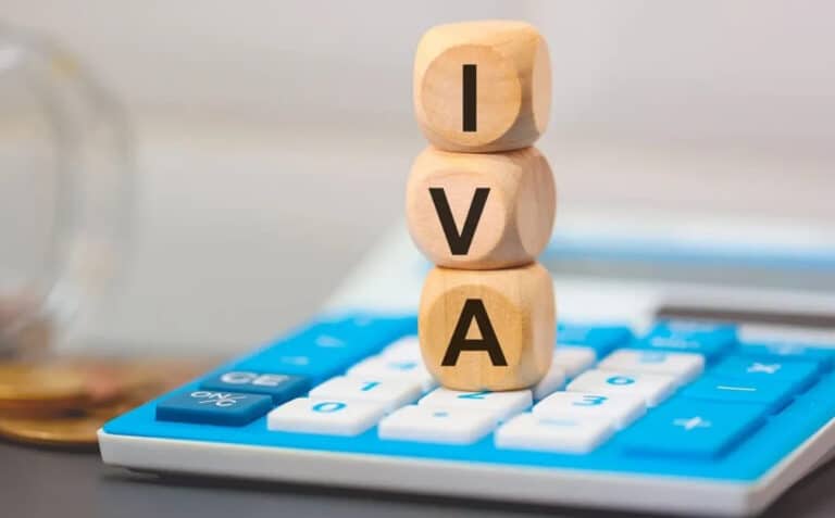 Baja de impuestos y un «Super IVA» propone la reforma Tributaria