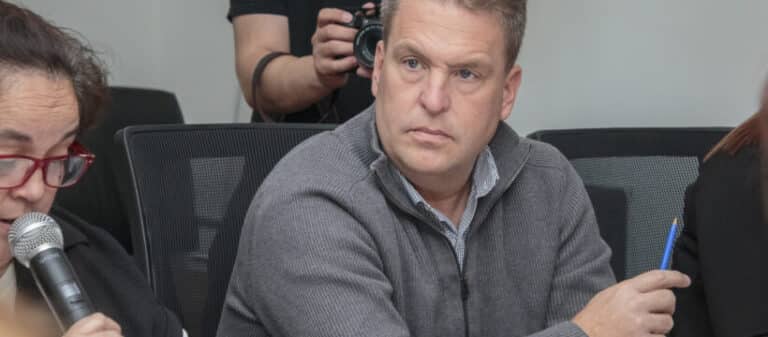 “No hay intenciones de tratar el presupuesto en comisiones”